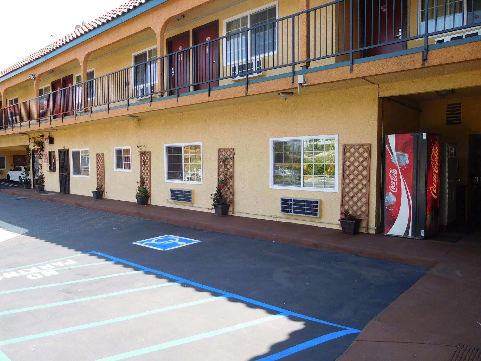 Diamond Inn Inglewood Bagian luar foto